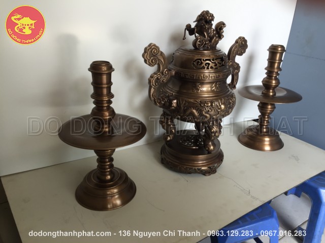 Bộ đồ thờ cúng bằng đồng tam sự đỉnh nến long phụng giả cổ đồng hun cao 50 cm