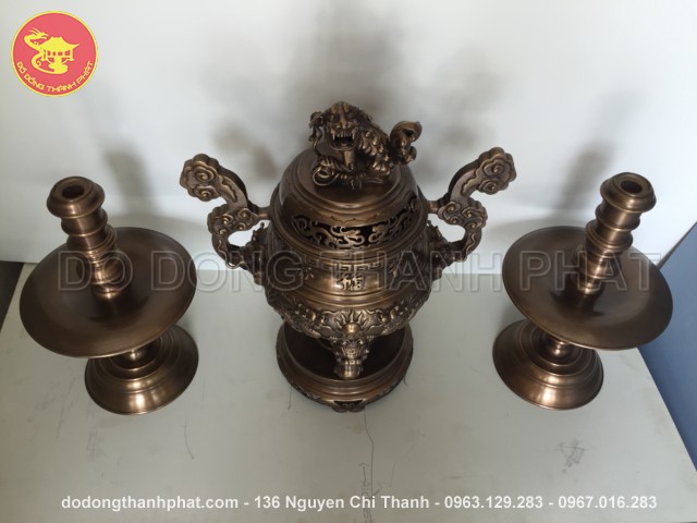 Bộ đồ thờ cúng bằng đồng tam sự đỉnh nến long phụng giả cổ đồng hun cao 50 cm