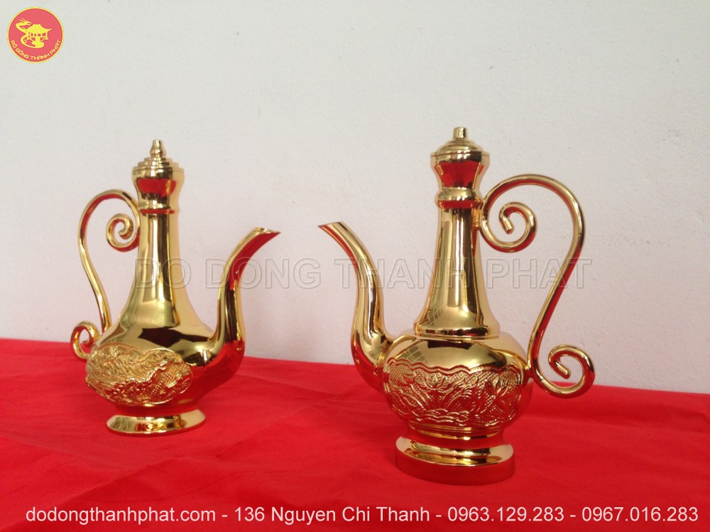 Bình rượu thờ cúng bằng đồng mạ vàng 24k