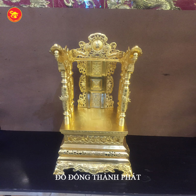 Ngai thờ bằng đồng dát vàng 9999 tại Hà Nội