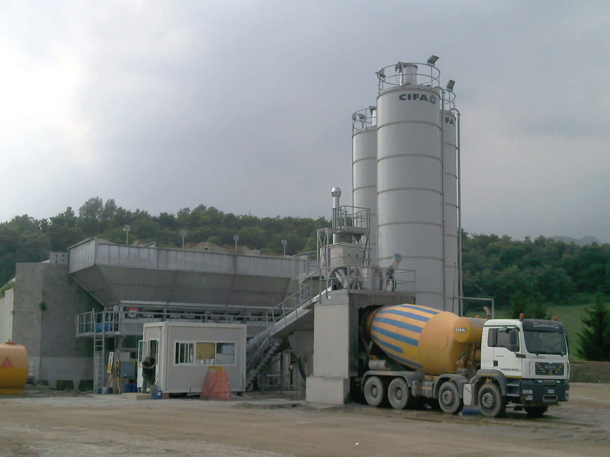 Nhận thầu lắp đặt trạm trộn bê tông tại Hà Nội