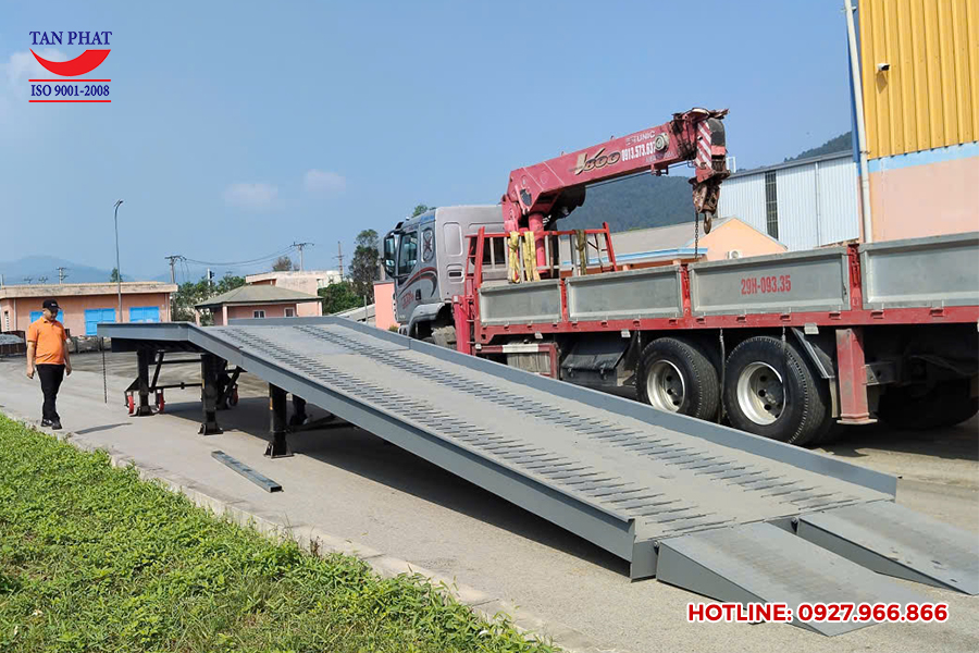 Cầu dẫn xe nâng 10 tấn giao tại Đồng Lộc, Nghệ An