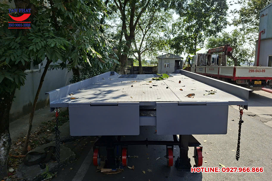 Cầu lên container 8 tấn dài 13m lắp đặt & bàn giao tại Hải Phòng