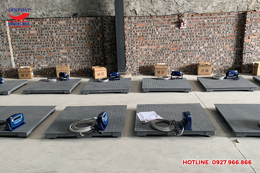 Cân sàn điện tử 1 tấn sử dụng đầu cân XK3118T1 Keli
