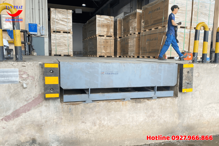 Dự án bàn giao Dock Leveler 10 tấn tại KCN Quang Châu, Bắc Giang