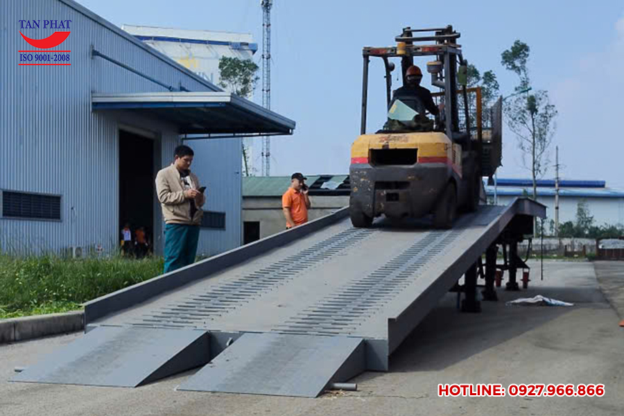 Lắp đặt và bàn giao cầu công 10 tấn tại Nghệ AN