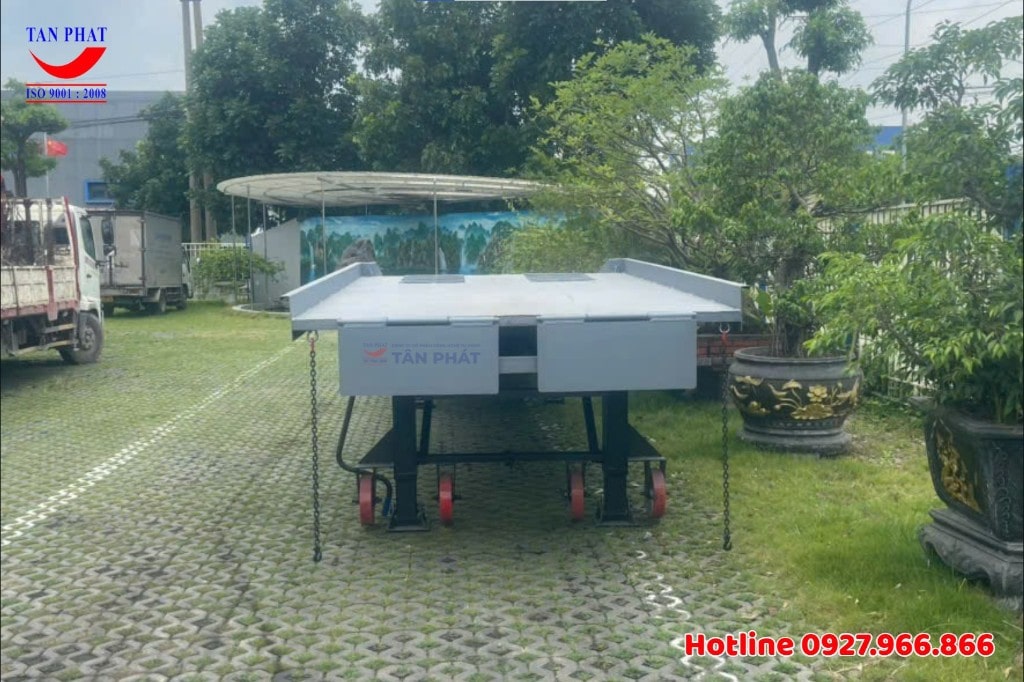 Hoàn thiện và bàn giao cầu dẫn lên công 10 tấn tại KCN Quế Võ, tỉnh Bắc Ninh