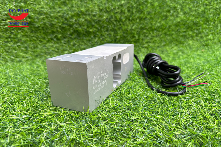 Cảm biến lực UDA 300kg - Kết cấu nhỏ gọn, dễ lắp đặt, độ chính xác cao.