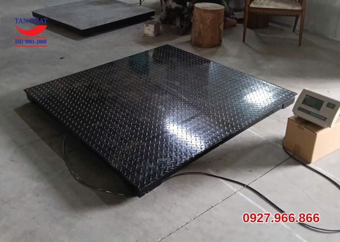 Cân sàn điện tử 1 tấn (1.5mx1.5m)