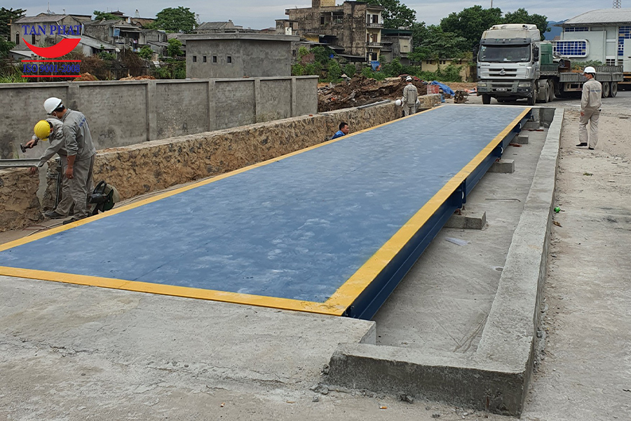 Cân 100 tấn 16x3m kiểu nửa nổi nửa chìm