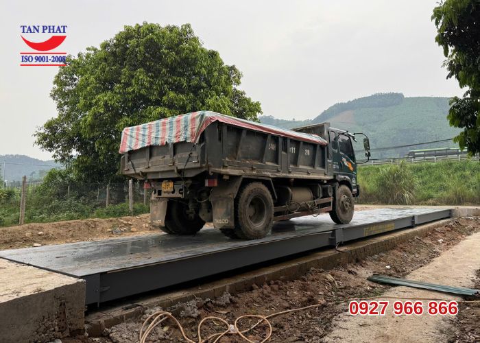 Cân 120 tấn tại Lào Cai