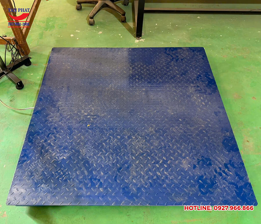 Bàn giao cân điện tử 1 tấn tại Hà Nam