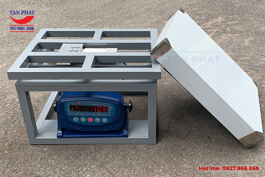 Cân điện tử dạng ghế 100kg XK3118T1 khung thép sơn chống gỉ