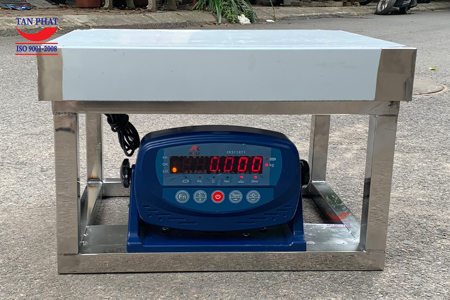 Cân điện tử ghế ngồi 200kg-300kg XK3118T1 Keli khung inox - Hoạt động bền bỉ trong mọi điều kiện môi trường với độ chính xác cao.