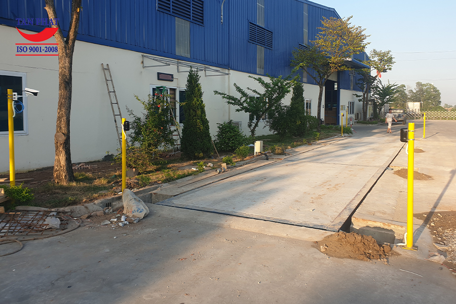 Dự án cân 120 tấn sàn bê tông cốt thép dài 16m lắp đặt tại Hưng Yên