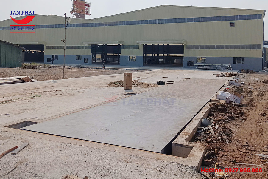 Trạm cân ô tô điện tử 18x3m tải trọng 120 tấn lắp chìm tại huyện Lương Sơn, Hòa Bình.