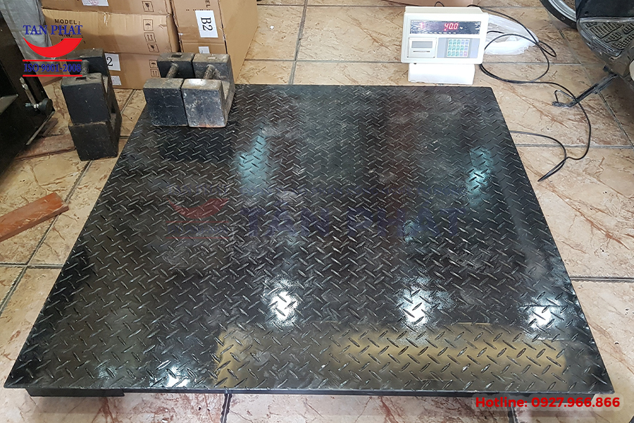 Cân sàn 3 tấn sử dụng đầu cân in phiếu ngay tại thời điểm cân XK3190-A9 Print Yaohua, kích thước sàn cân (1.5mx1.5m)