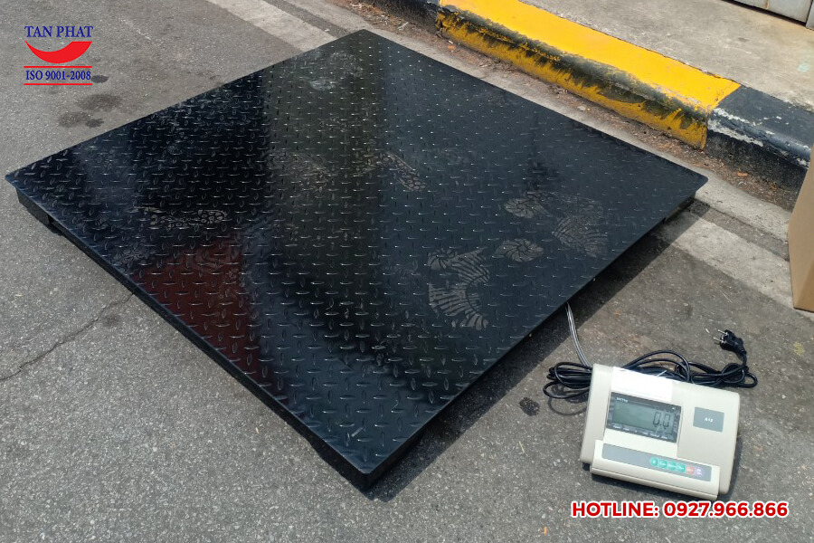Bàn giao cân sàn 2 tấn tại Vĩnh Phúc