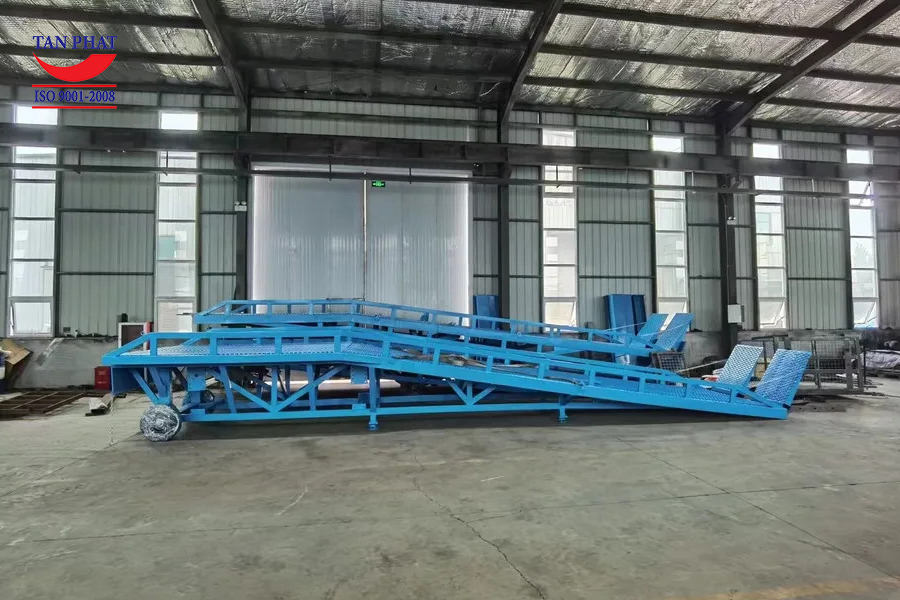 Cầu container nhập khẩu