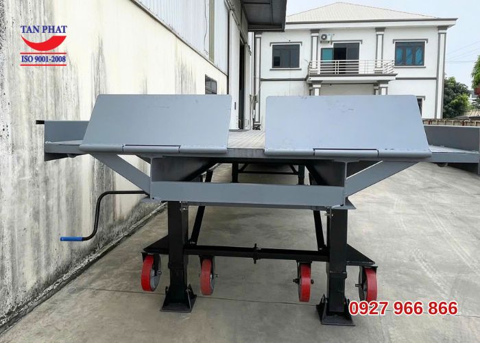 Cầu dẫn xe nâng 10 tấn dài 13m giao tại xã Đại Đồng tỉnh Hưng Yên