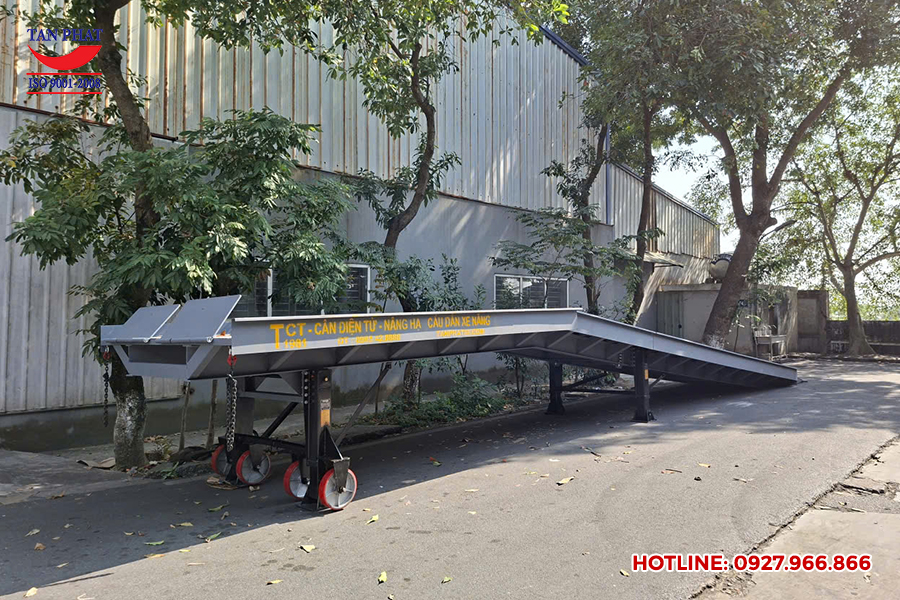 Dự án bàn giao cầu dân xe nâng 8 tấn tại Hải Phòng