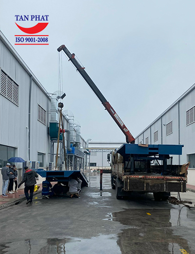 CẦU LÊN CONTAINER 8 TẤN