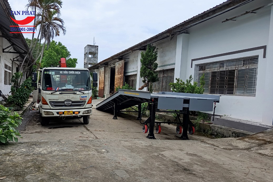 Cầu xe nâng 10 tấn tại Hà Nội