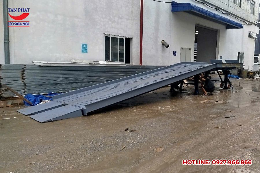 Cầu xe nâng 8 tấn dài 11m