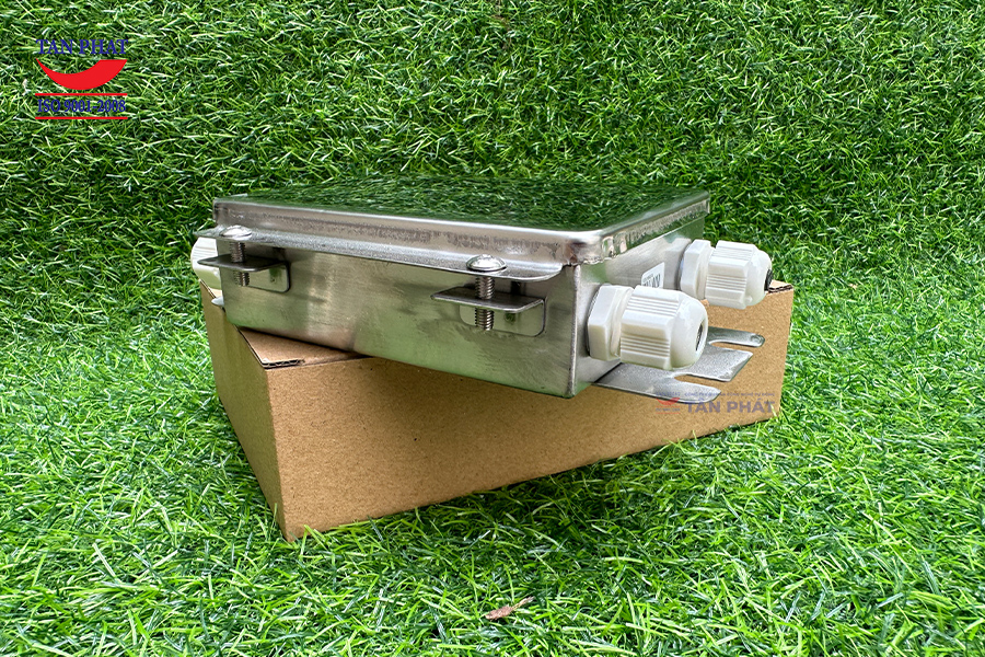 Hộp nối JXHG03-4-D chủ yếu kết nối với các thiết bị tín hiệu kỹ thuật số (digital).