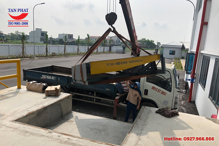 Lắp đặt sàn nâng thủy lực