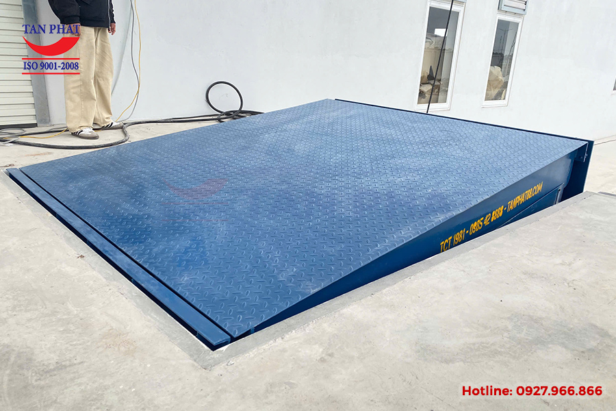 Sàn nâng hạ thủy lực 6 tấn lắp tại Bắc Giang