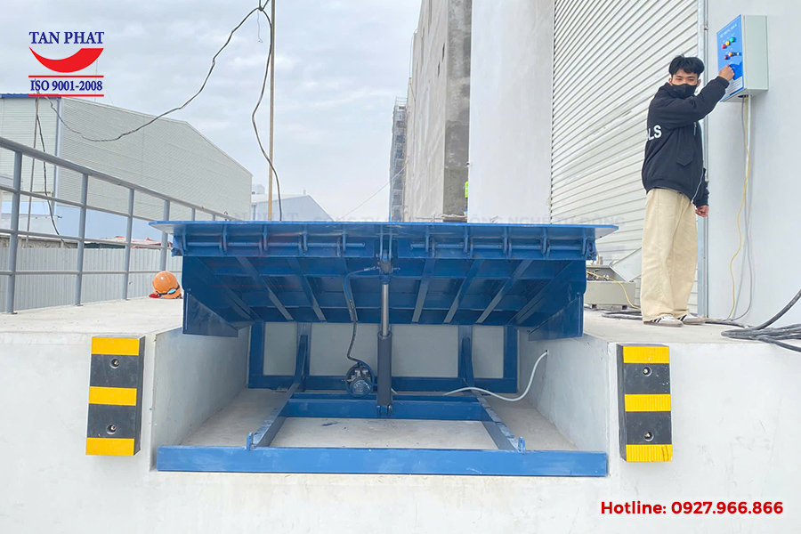 Sàn nâng thủy lực 6 tấn lắp tại Bắc Giang