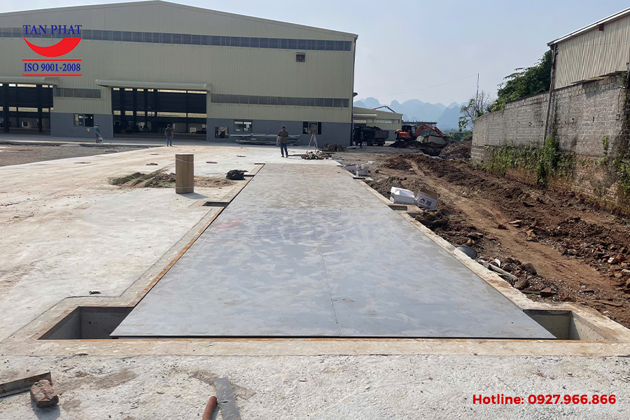 Trạm cân ô tô điện tử 150 tấn lắp đặt kiểu chìm