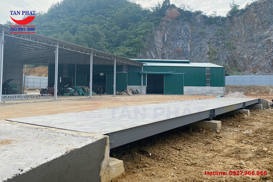 Trạm cân ô tô điện tử 100 tấn lắp nổi, sử dụng thiết bị Mettler Toledo