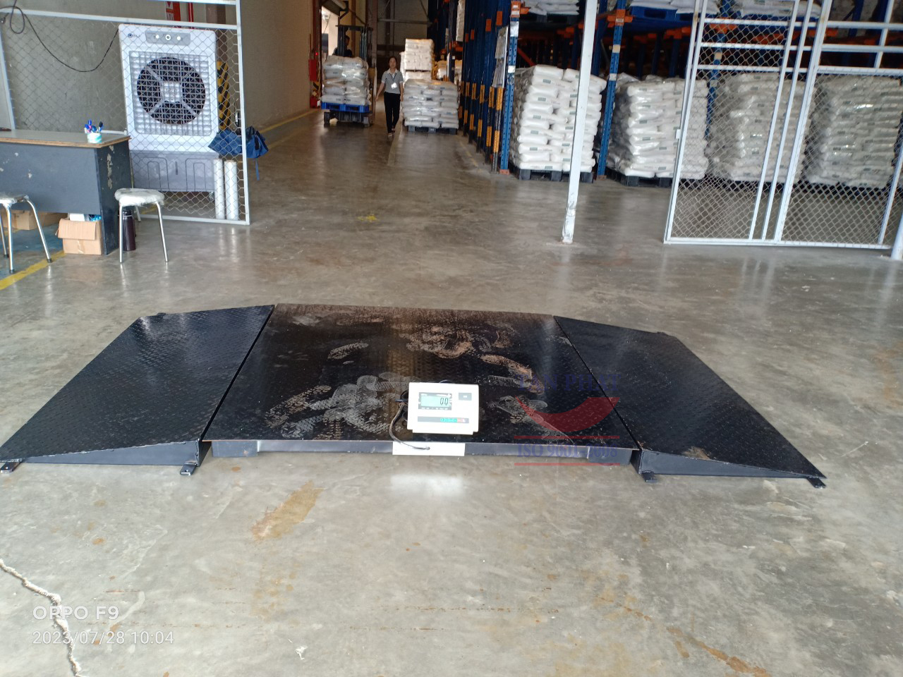 Cân điện tử 2 tấn kèm đầu dốc