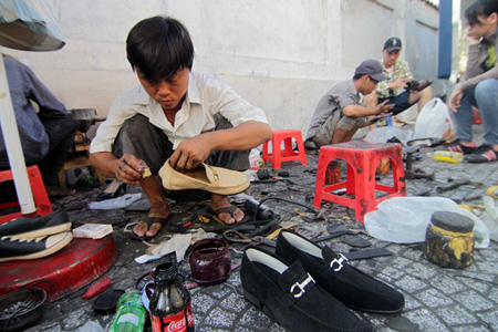 sửa giày da nam ở TP Hồ Chí Minh