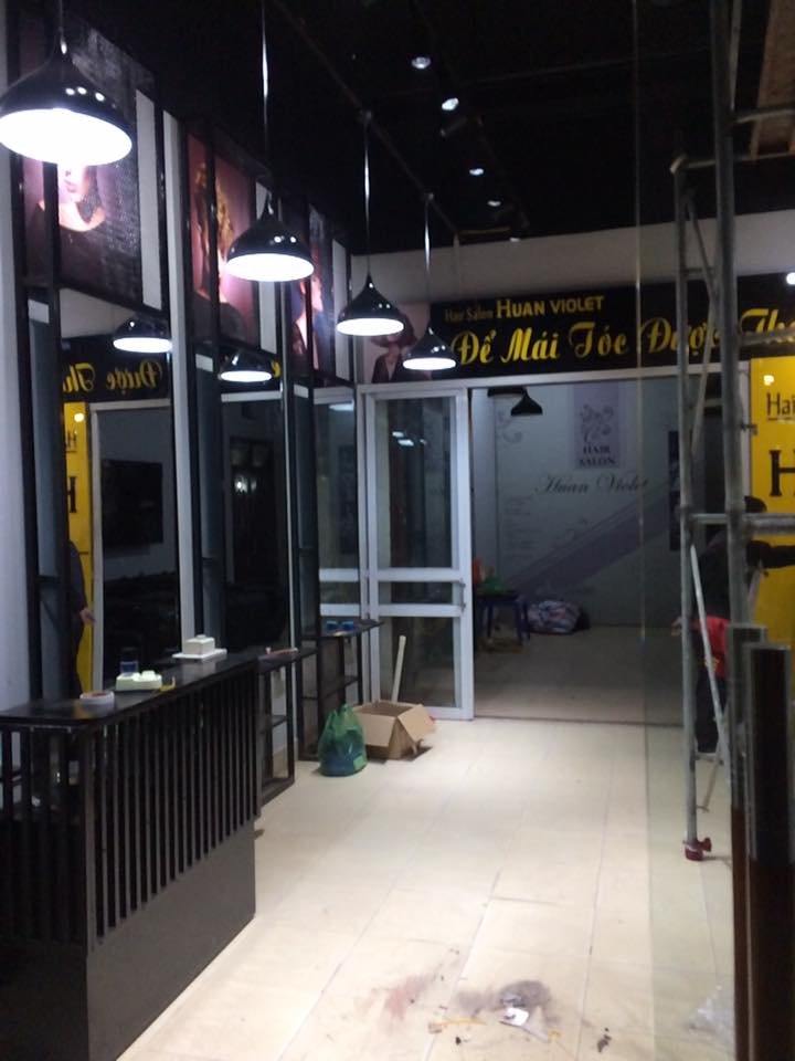 Làm biển quảng cáo, trang trí cửa tiệm ( salon ) tóc - quảng cáo tam anh