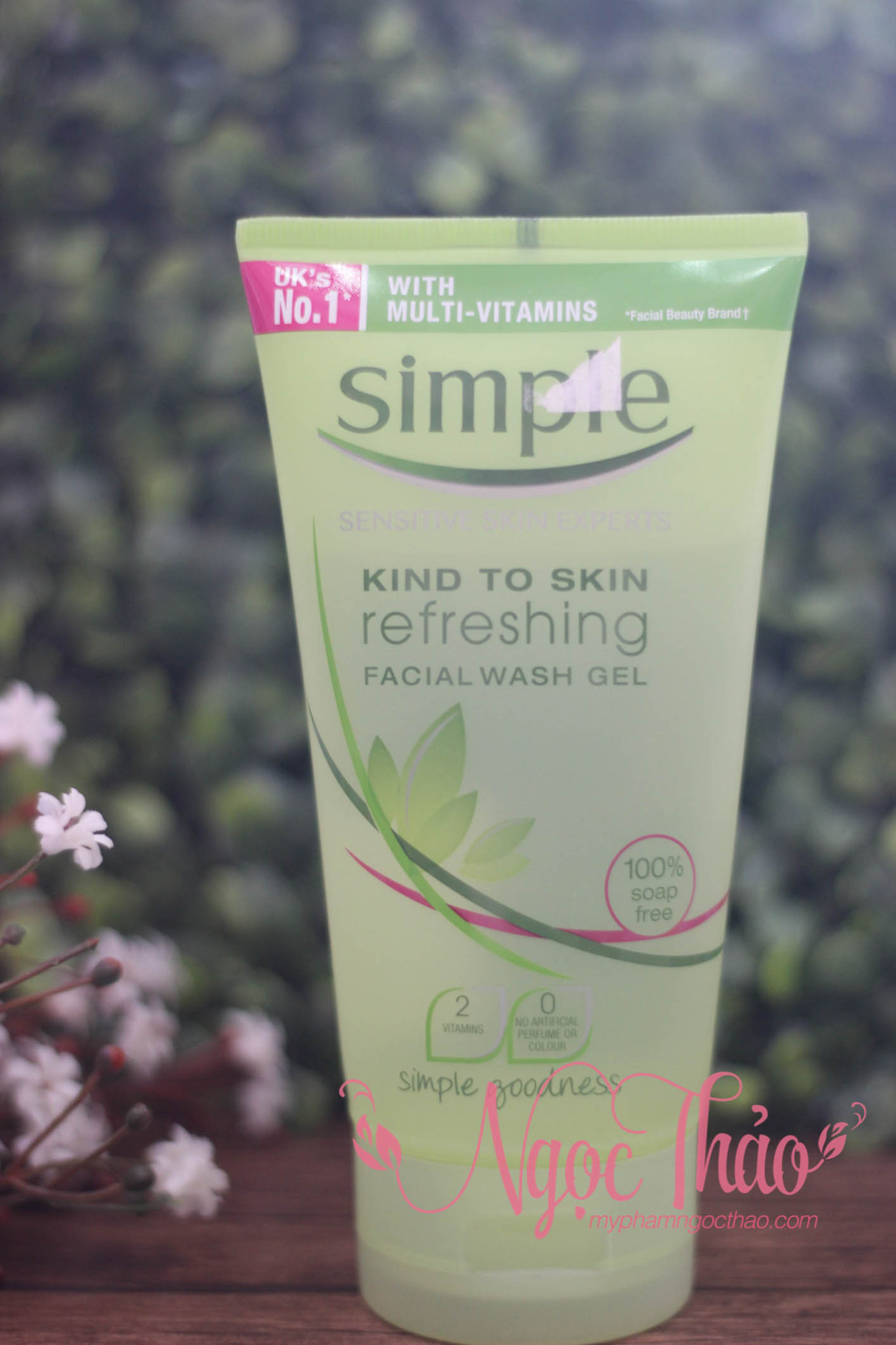 SRM Dạng Gel Simple Kind To Skin Refreshing Facial Wash Gel