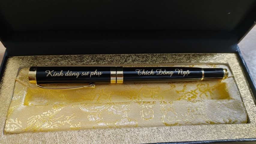 Bút Ký cao cấp khắc laser theo yêu cầu