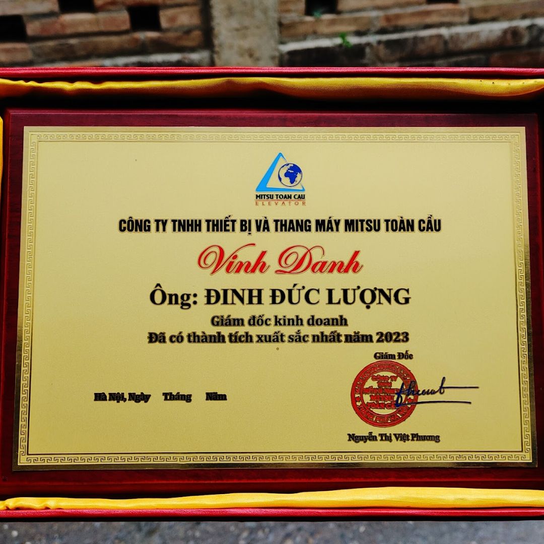 Bảng vinh danh ăn mòn