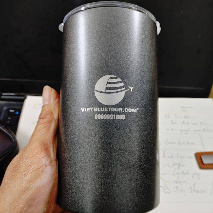 Cốc giữ nhiệt khắc logo thương hiệu doanh nghiệp
