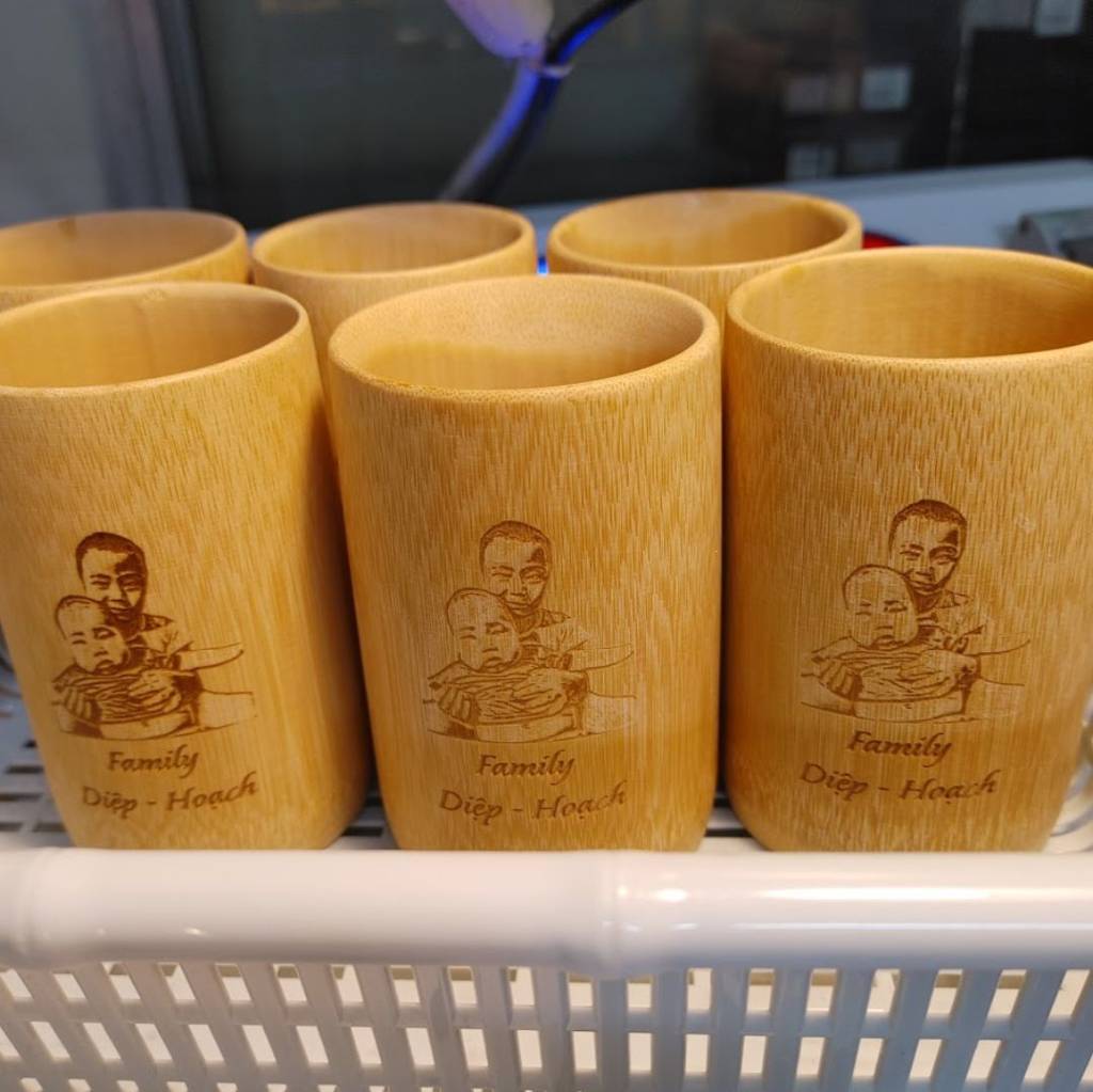 Cốc tre khắc laser hình ảnh cá nhân độc đáo làm quà tặng