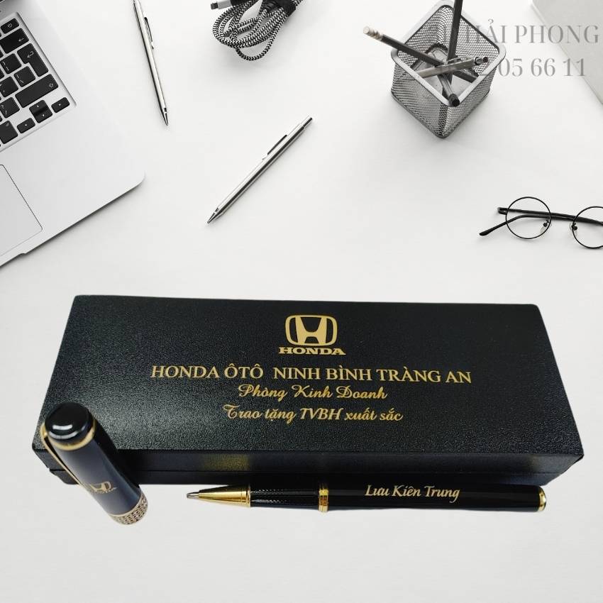 Qua tang nhan vien ban hang xuat sac