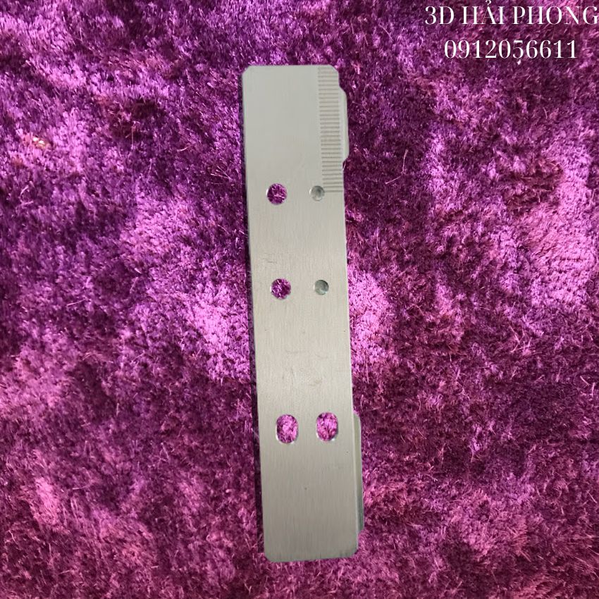 Khac-Thuoc-cho-may-kiem-tra-do-cua-mat