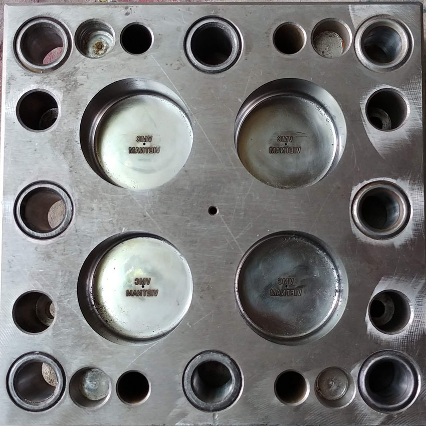 Khuôn ép nhựa - khắc laze