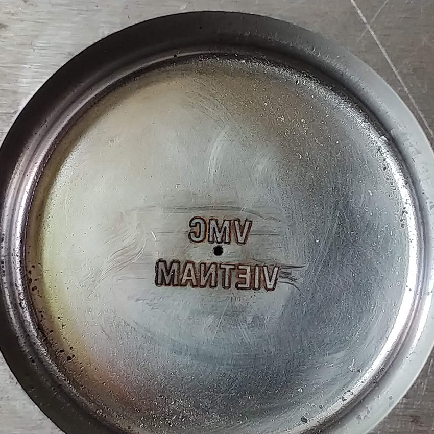 khuôn hộp nhựa - khắc laser thương hiệu