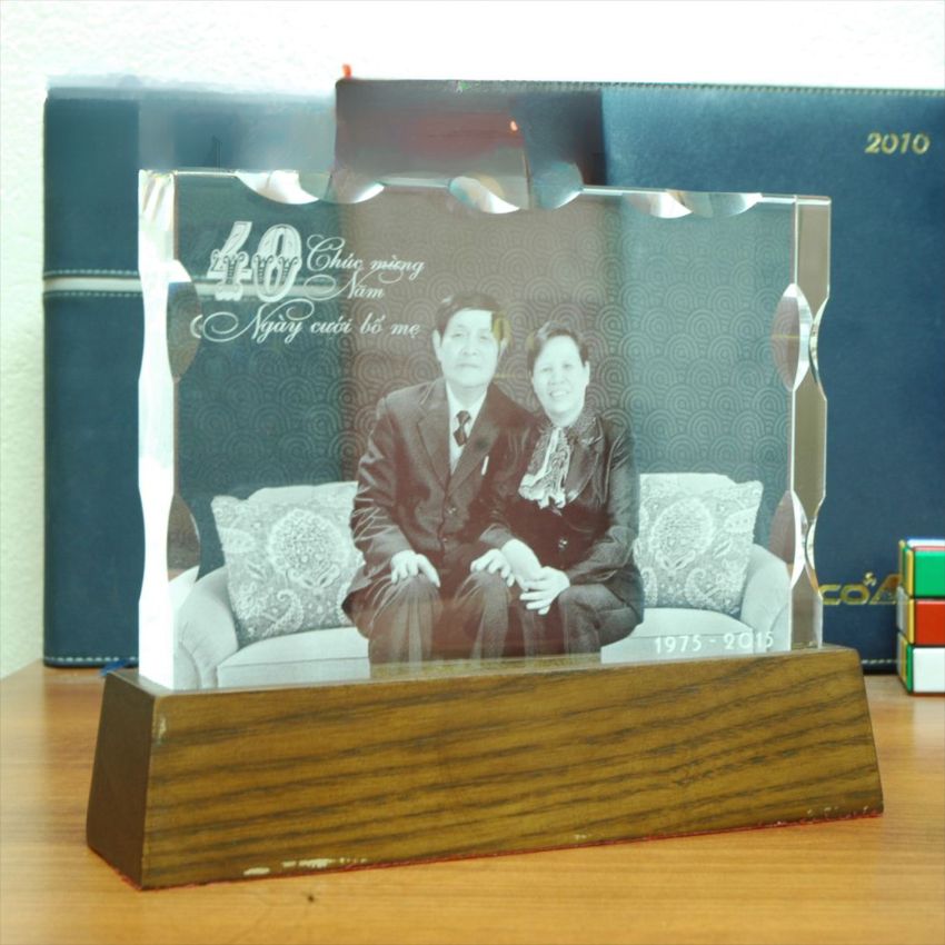 Những Dịp Quan Trọng Để Tặng Quà Khắc Laser - Món Quà Ý Nghĩa, Bền Lâu đã được tạo.