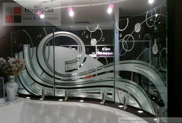 Phun cát vách kính - khắc thủy tinh