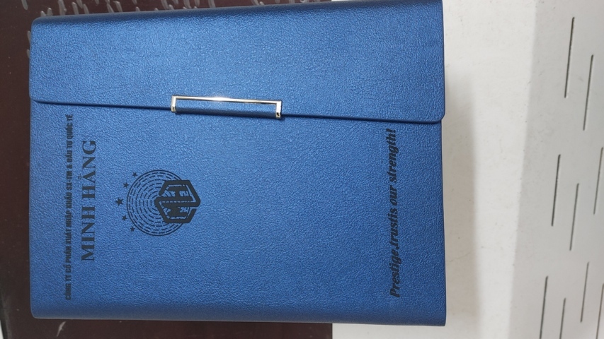 Sổ bìa da cao cấp khắc tên