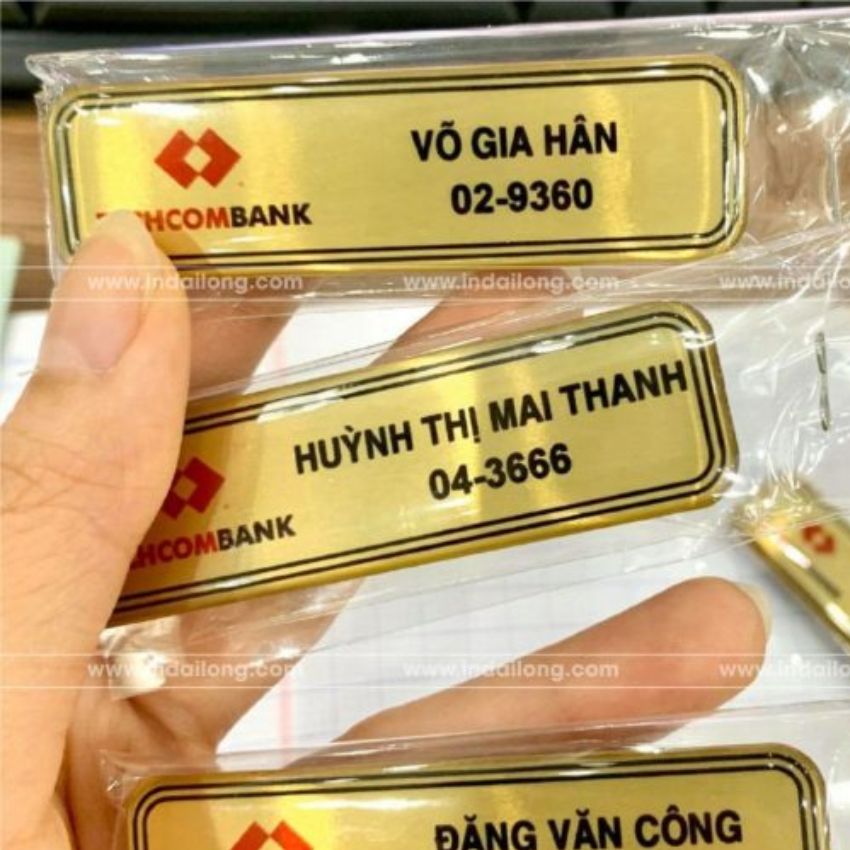 Thẻ tên